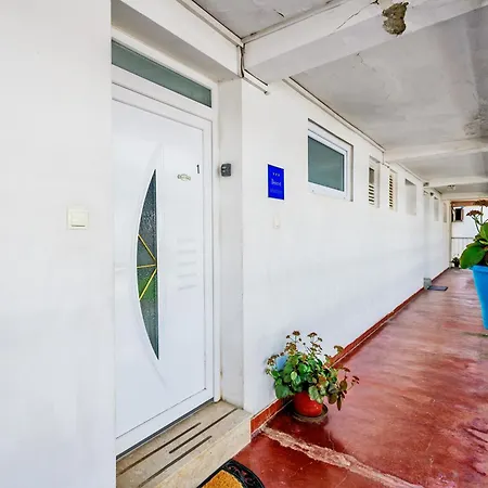 Fancy - Near The Bridge Apartment