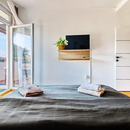 Fancy - Near The Bridge Apartment Zadar