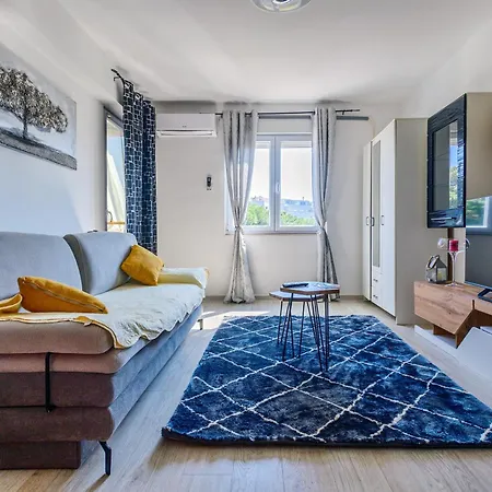 Fancy - Near The Bridge * Zara