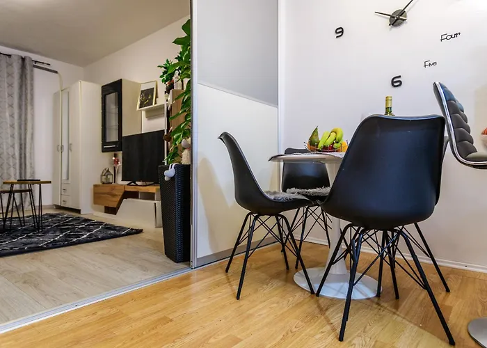 Fancy - Near The Bridge Apartment